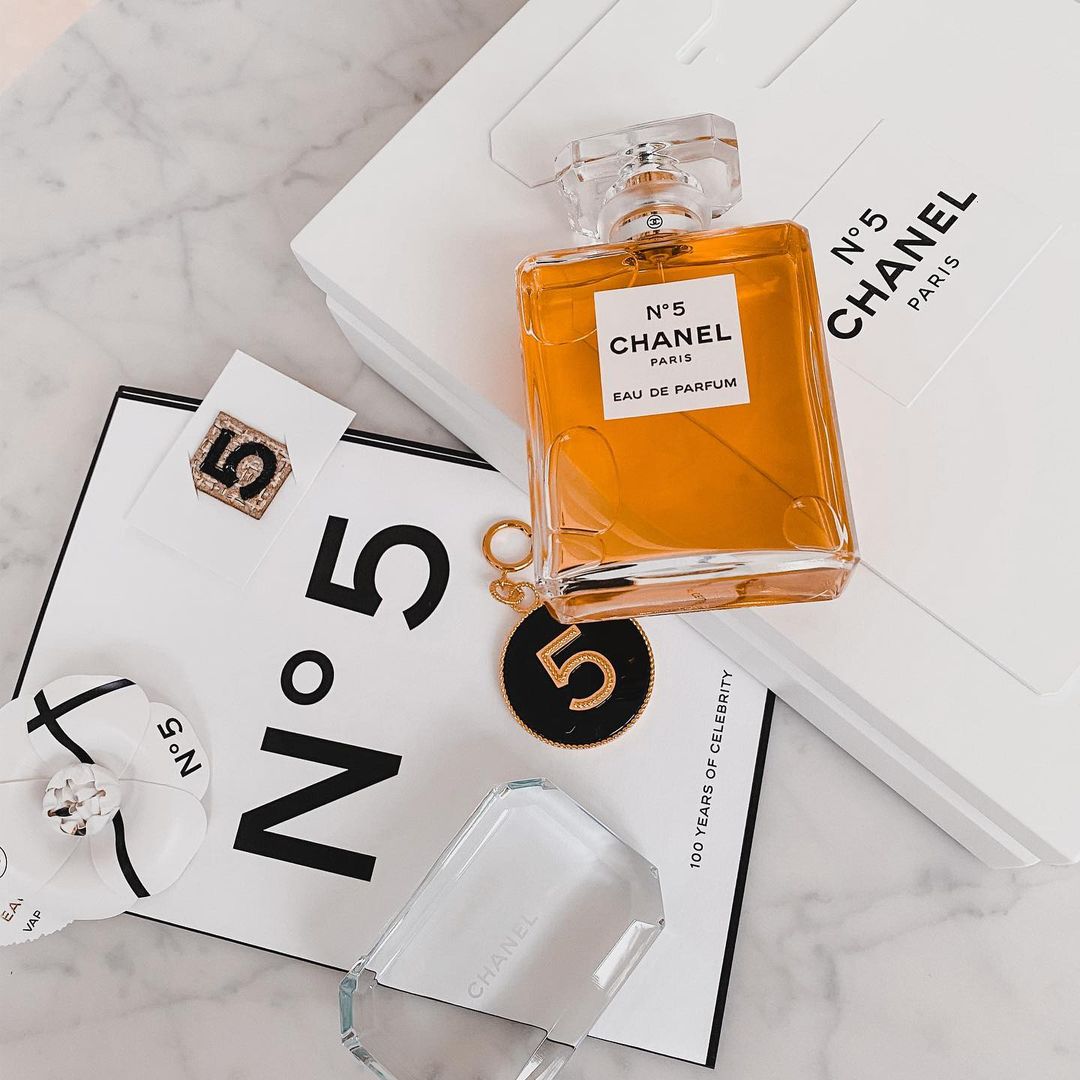 Chanel N°5 THE 2024 SHOWER GEL